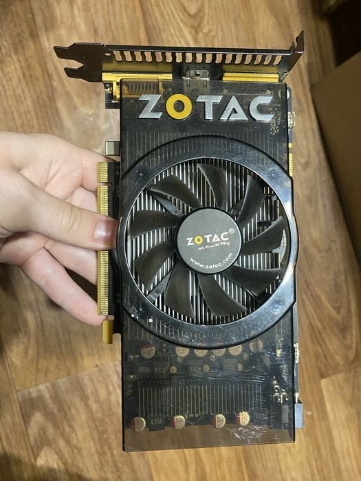 Видеокарта gts 250 1gb