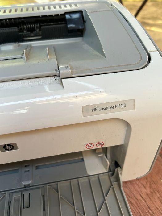 принтер HP laserjet P1102