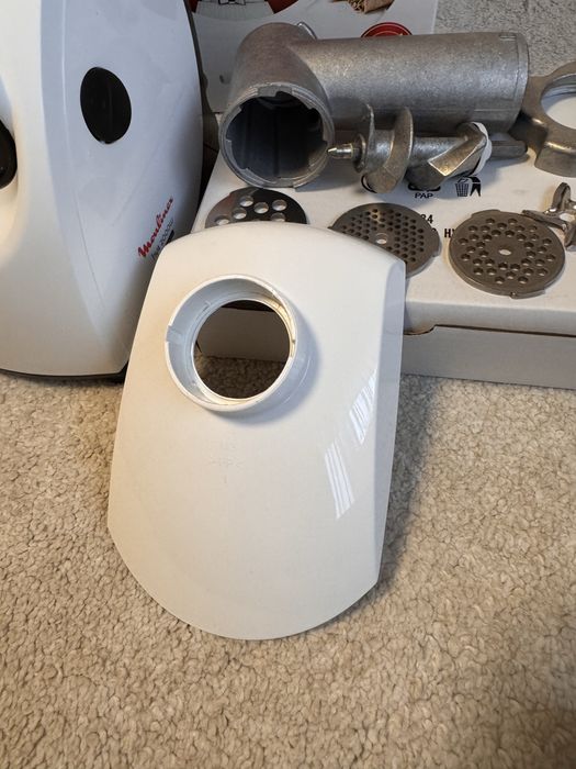 Masina electrica de tocat carne, Moulinex, 2000W