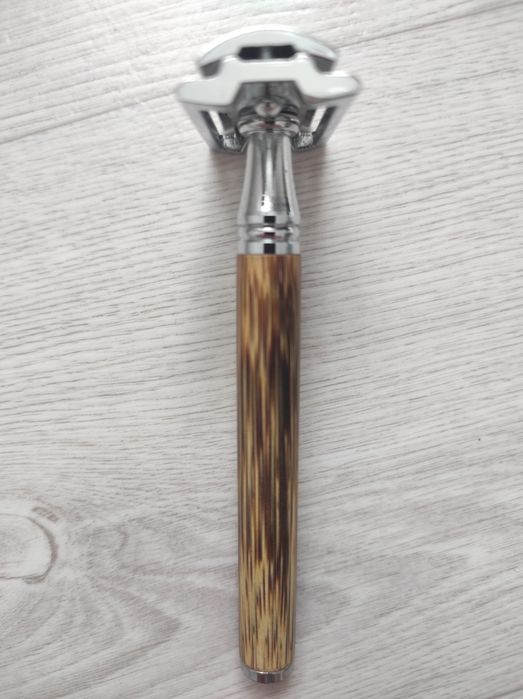 Т - образная бритва.