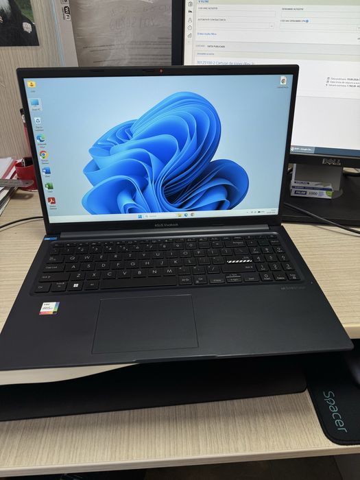 Asus VivoBook i7(12Th)SSD 512Gb/16Gb ram/Windows 11 Pro