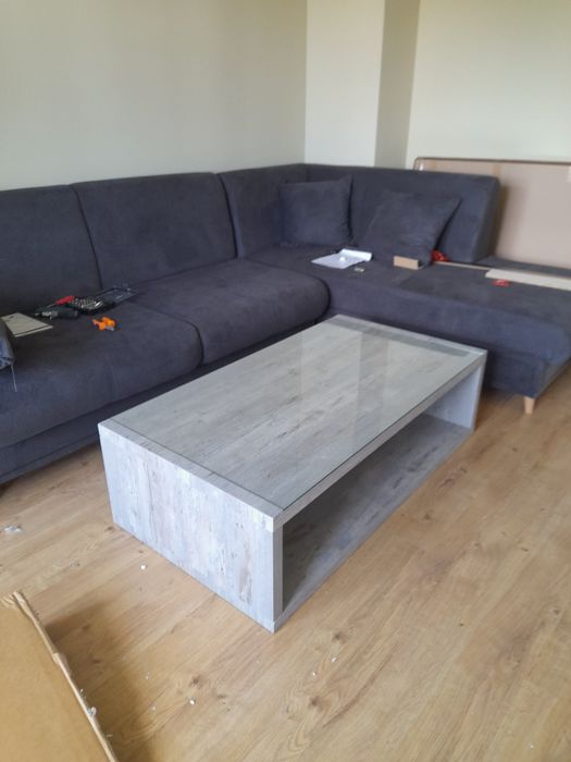 Холна маса-сива.