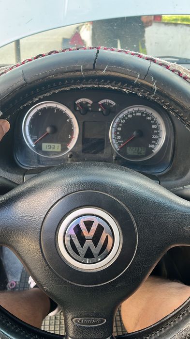 Vând Golf 4 2003