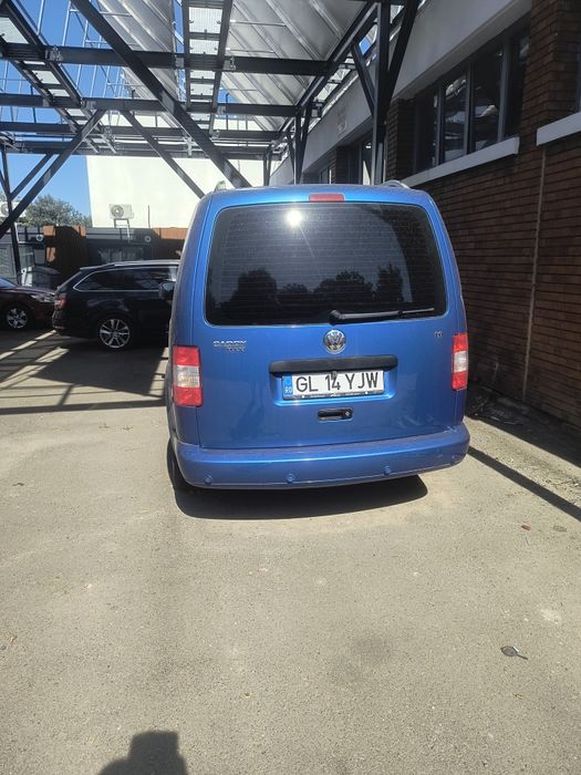 Vând Volskvagen  maxi