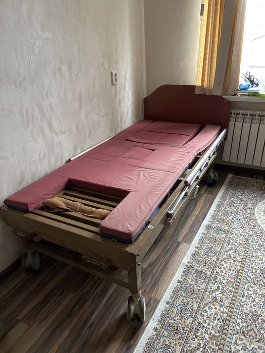 кровать медицинская