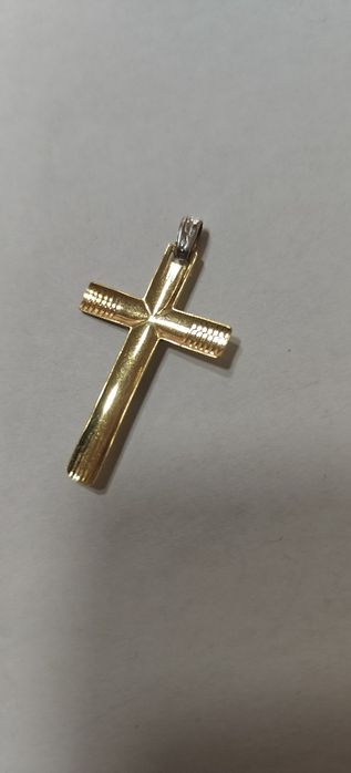 Cruce aur 18k 2.2gr (r)