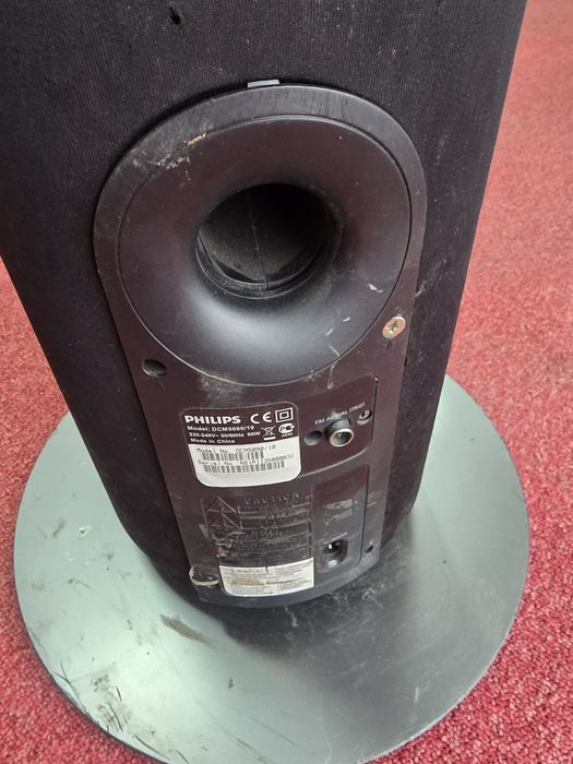 Boxa cu docking Philips  Dcm5090 60w nefunctionala