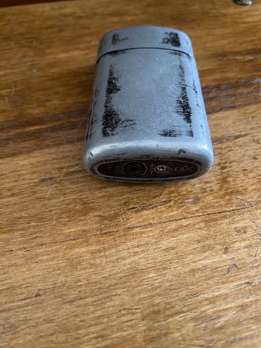 Brichetă veche Turbo Jet  Antivânt; Becuri diverse mărimi ; startere