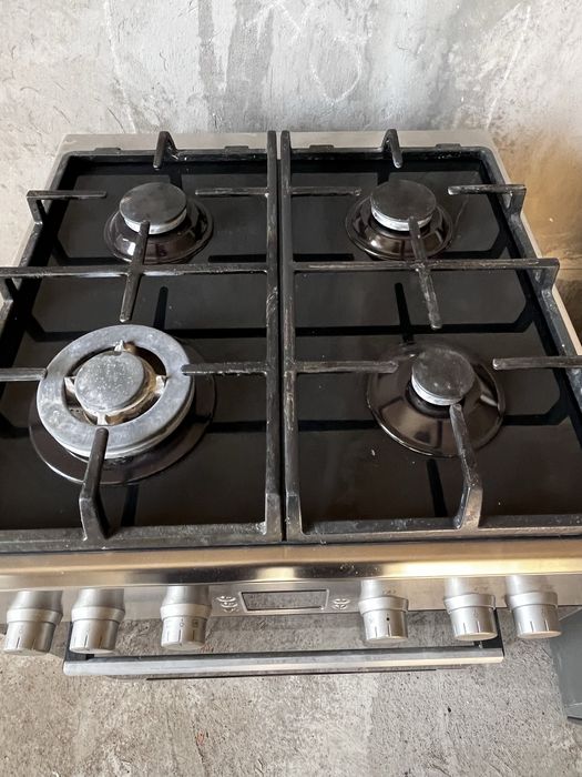 Продам газовую плиту BOSCH