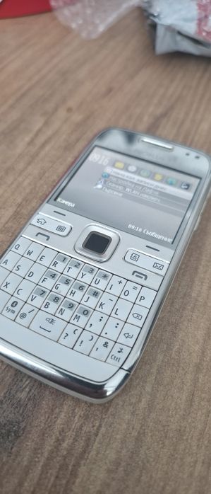 Nokia E72 Нокиа Е72