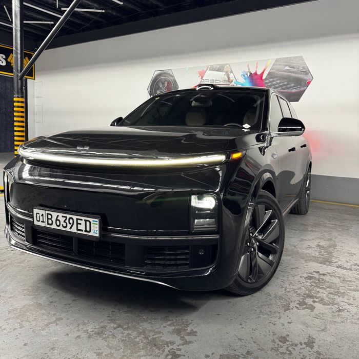 Lixiang L9 2024 yil qora rang