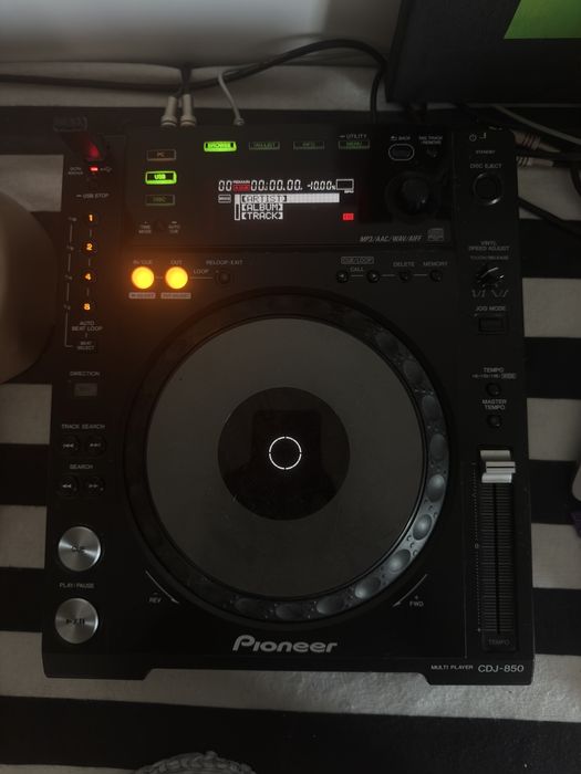 2 Playere Pioneer CDJ 850