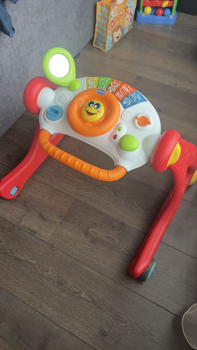 CHICCO Akmußa гимнастика и уокър за прохождане 4в1