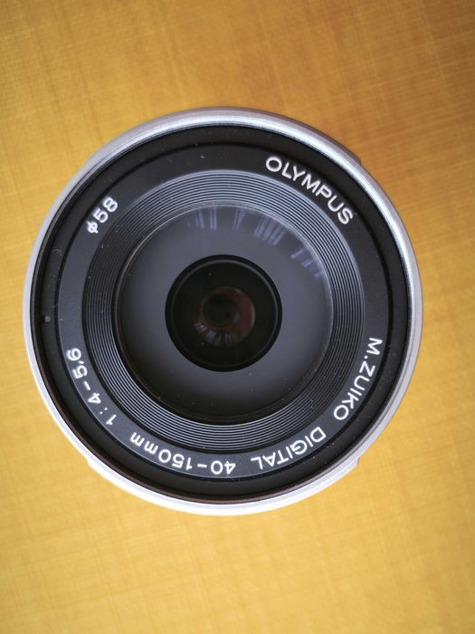 Olympus M.Zuiko Digital ED 40-150mm f/4.0-5.6 R