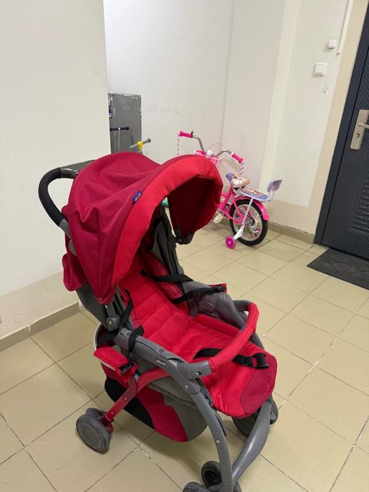 Продается коляска chicco