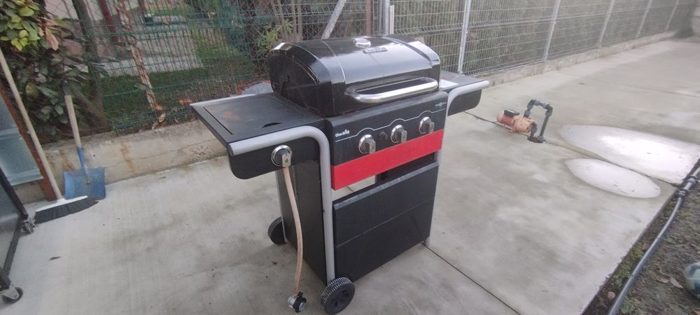 Продавам газови барбекюта