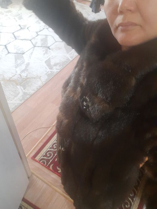 Женская шуба продаю