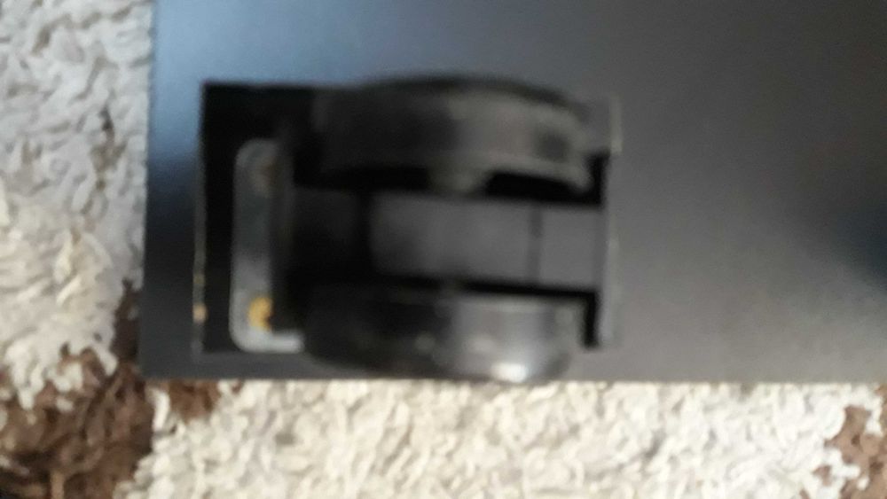 Vand 2 buc CARUCIOARE negre cu Roti, absolut noi, stare perfecta