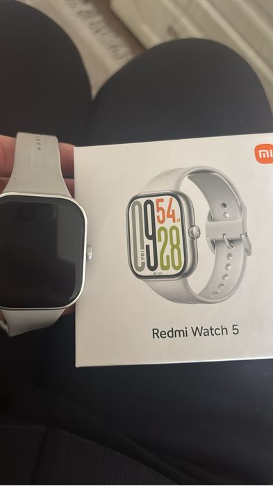 Продам  смарт часы срочно