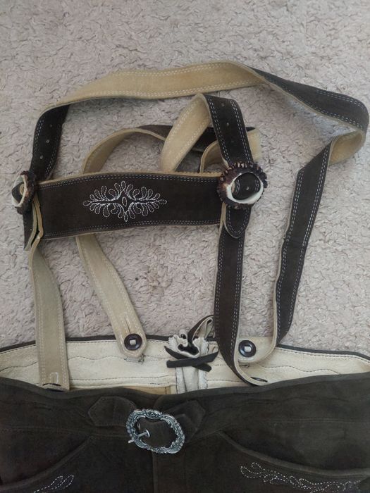 Pantaloni bavarezi pentru festival oktoberfest,piele intoarsa