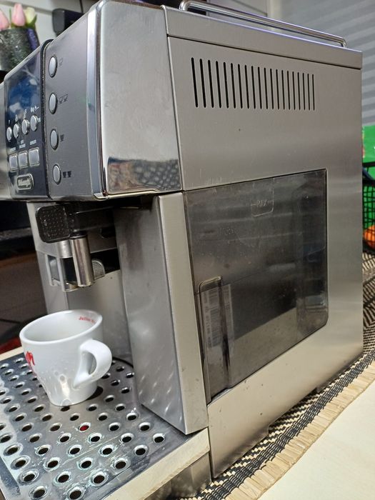 Espressor Delonghi Primadonna