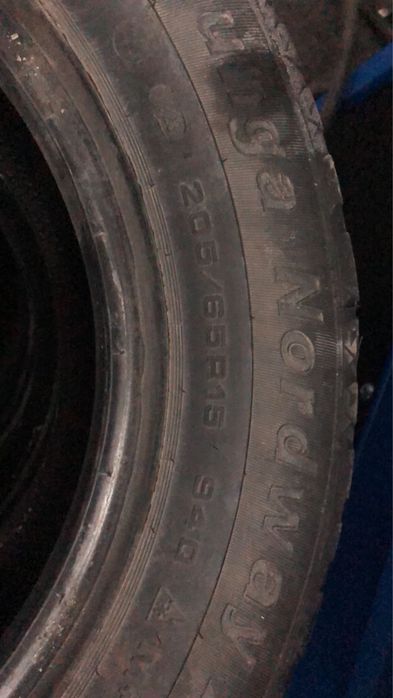 Продам резину 205/65/15