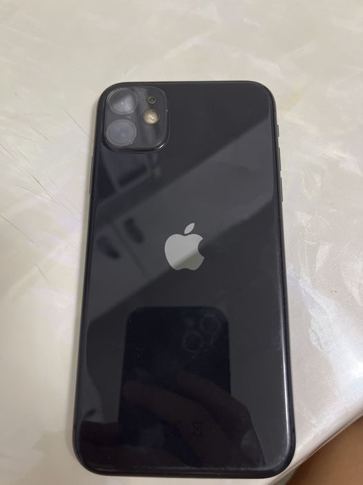 продам айфон 11 за 80к с торгом