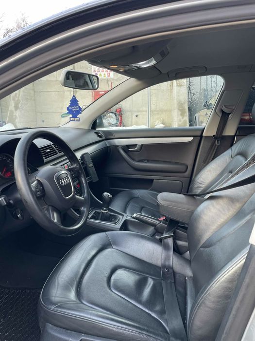 AudiA4B7 S-line 2Litri 140cp