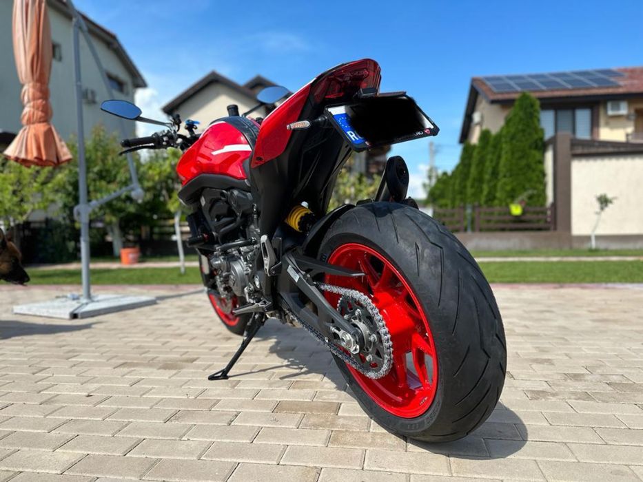 Ducati Monster 937+, 2022