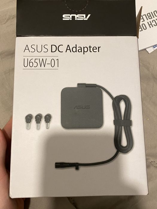 Зарядно ASUS с три накрайника