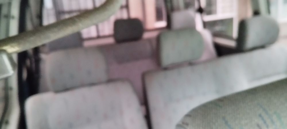 Продава се бусчето 8+1 с климатик