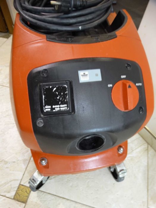 Hilti DWS 225 + VC 20UL - Жираф + прахосмукачка за шлайфане на стени