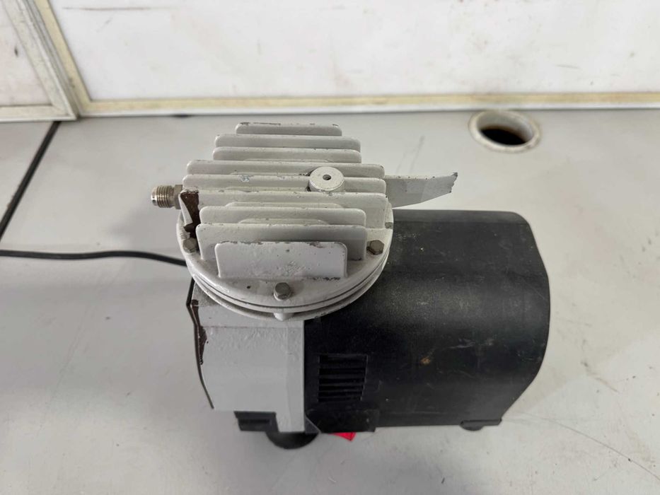 Компресор за аерограф - Premi Air P70D / 220 W