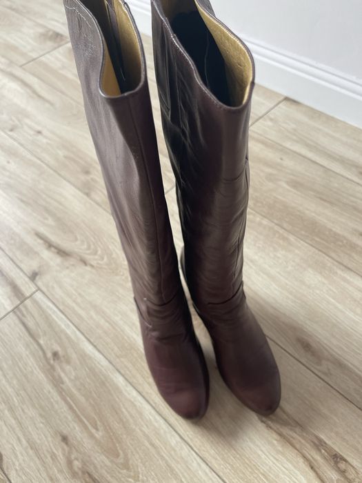 Продам женские сапоги