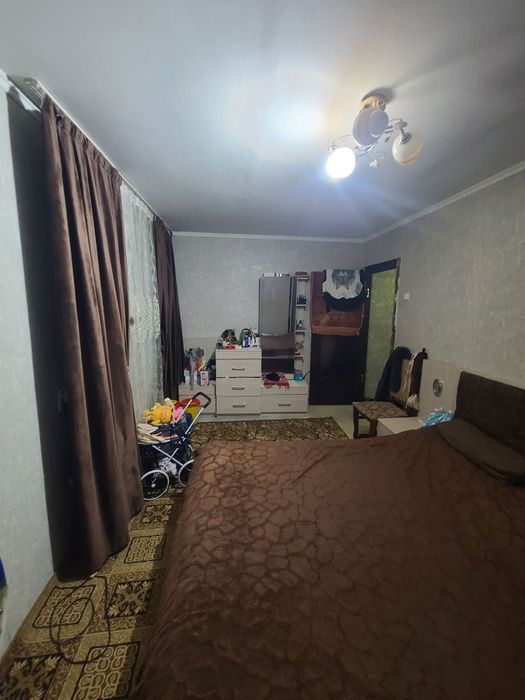 Срочно продаётся 1 комнатная квартира в городе Чирчике