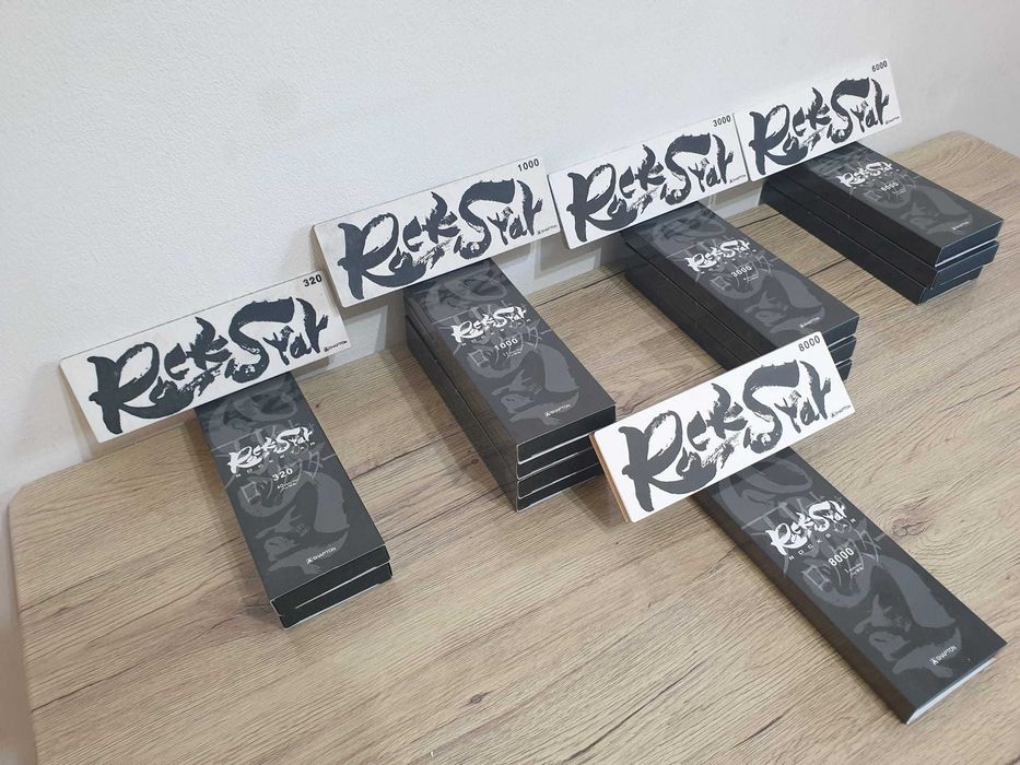 Cutite profesionale japoneze