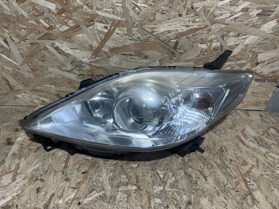 Far/Faruri stânga-dreapta Mazda 5 2010