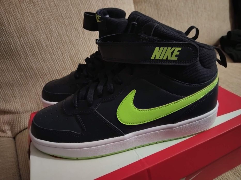 Мъжки кецове Найк номер 40