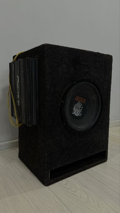 Продам сабвуфер. Срочно!