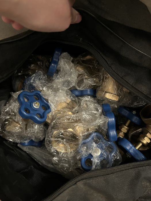 Продам вентиль 16 штук