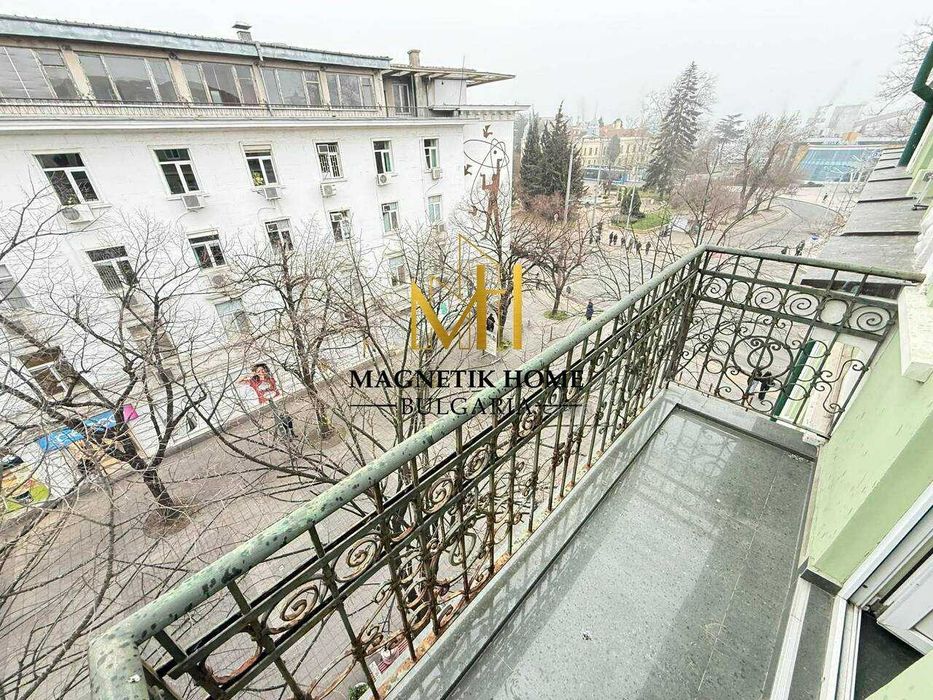 Дава се под наем Двустаен апартамент в Бургас, Център - 72 кв.м за 548.25 € - Снимка #6