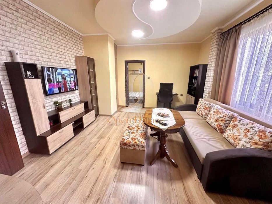 Продава се Двустаен апартамент в Пловдив, Съдийски - 53 кв.м за 1982 €/кв.м - Снимка #3