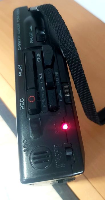 Walkman Sony TCM-S66V - Lecteur/enregistreur Micro-cassette - Pour Pièces Ou Réparation