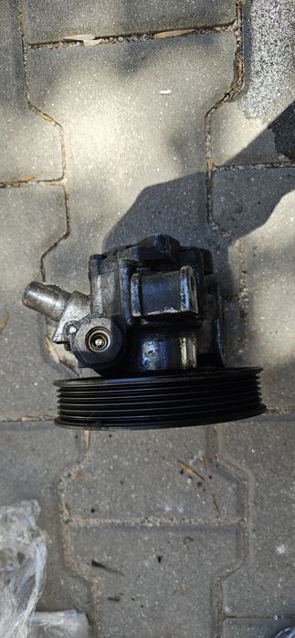 Хидравлична помпа за мерцедес e-класа  w211 3.2 cdi