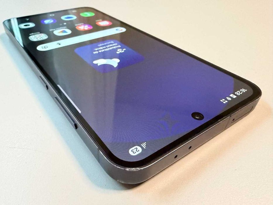 Samsung / Galaxy S24 FE 128 Gb / Black / 100% Acumulator