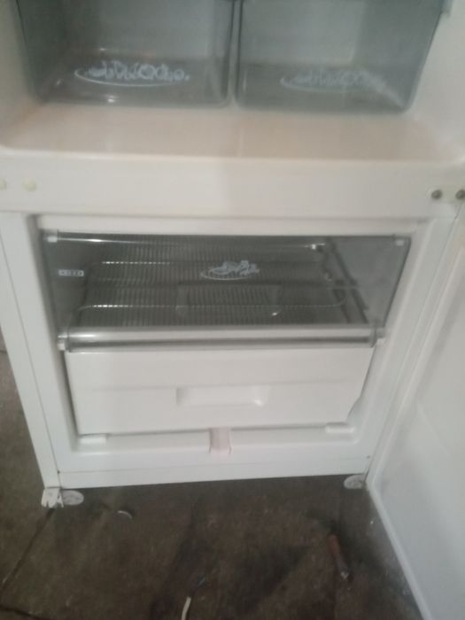 Продам холодильник