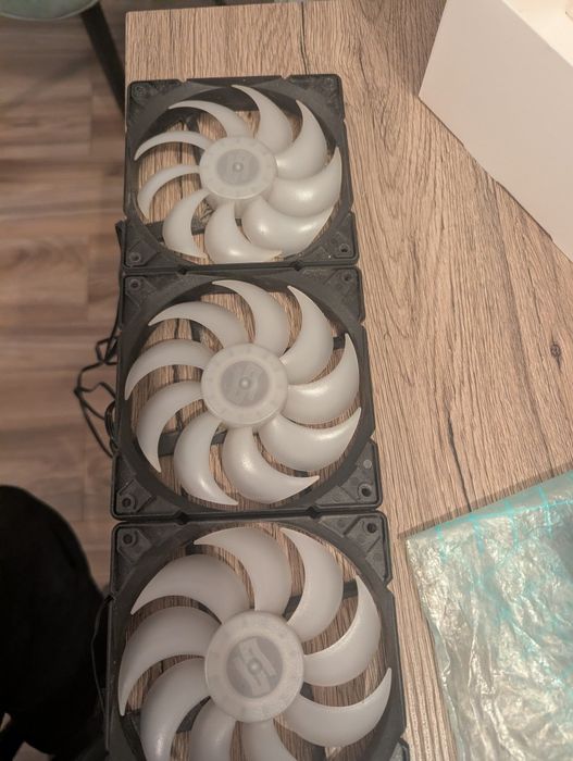 Kit 3 ventilatoare ARGB black Silentium PC stella HP