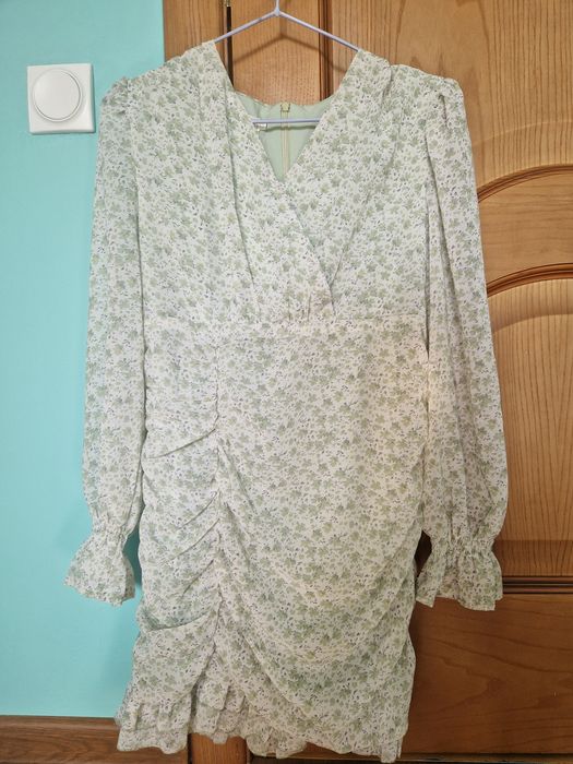 Платье зеленое мини