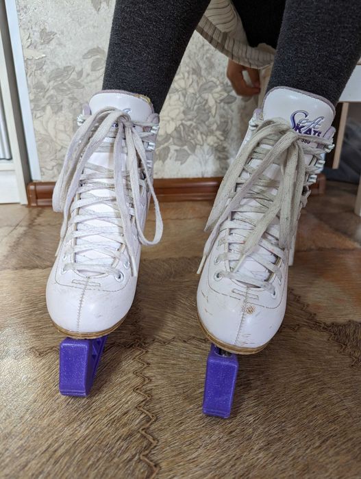 Продам коньки детские