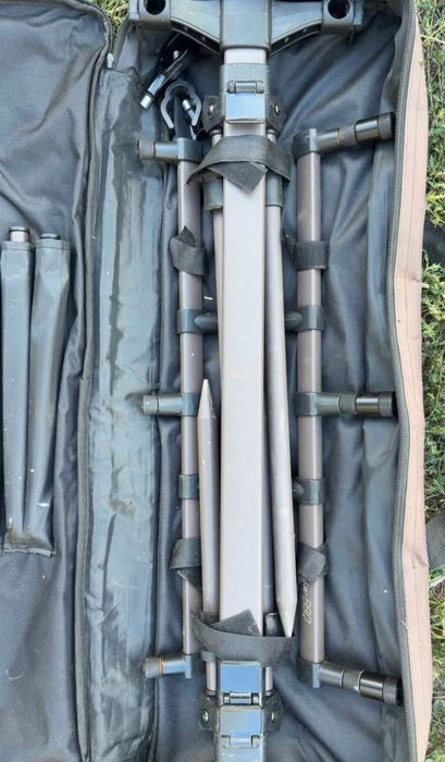 Vând două rod pod-uri pescuit mai multe detalii în privat